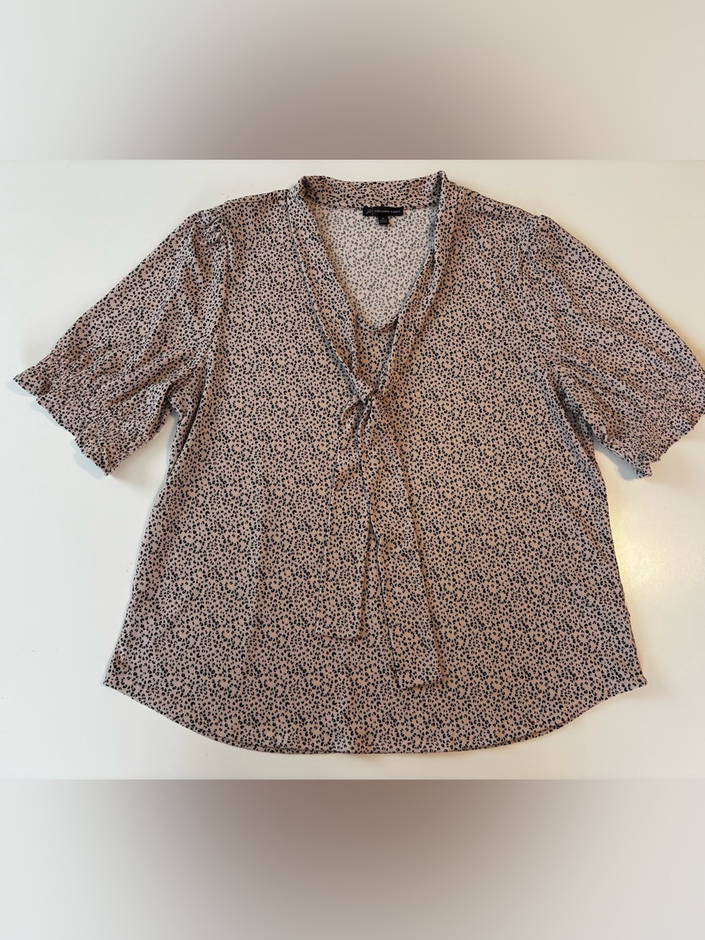 Feminine Blouse with Tie Front and Gathered Short Sleeves on Tan & Black